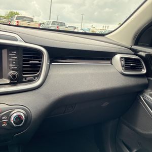 صورة مصغرة 70 لـ 2019 KIA SORENTO LX