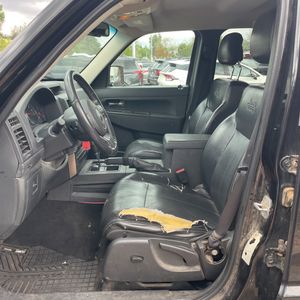 صورة مصغرة 29 لـ 2012 JEEP LIBERTY SPORT