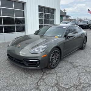 PORSCHE PANAMERA - 1