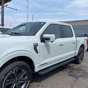 FORD F-150 LARIAT - 2