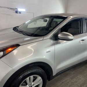 KIA SPORTAGE LX - 2