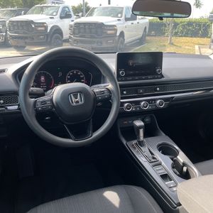 2022 Honda CIVIC LX — миниатюра 31