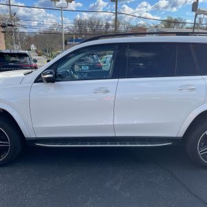 MERCEDES-BENZ GLS - 4