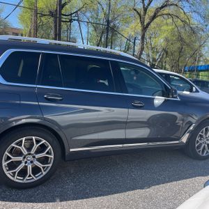 BMW X7 XDRIVE40I - 9