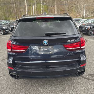 BMW X5 XDRIVE50I - 7