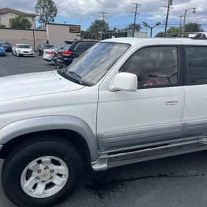TOYOTA 4RUNNER - 2