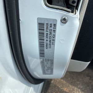 صورة 55 لـ 2022 Chrysler VOYAGER LX