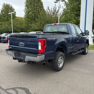 FORD F-250 SUPER DUTY XL - 8