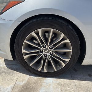 2015 Hyundai GENESIS 3.8L — миниатюра 17