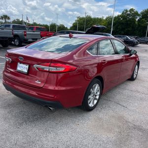 FORD FUSION SE - 8