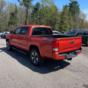 TOYOTA TACOMA TRD SPORT - 4