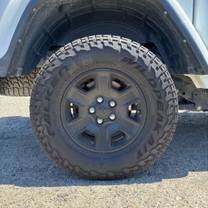 صورة مصغرة 19 لـ 2022 JEEP GLADIATOR MOJAVE
