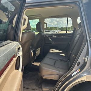 صورة 33 لـ 2016 Lexus GX 460 BASE