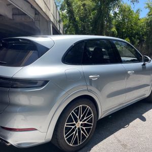 PORSCHE CAYENNE GTS - 9