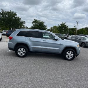 JEEP GRAND CHEROKEE LAREDO - 10