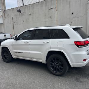 JEEP GRAND CHEROKEE ALTITUDE - 3