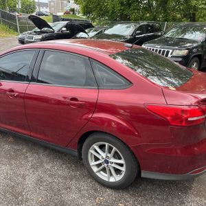 FORD FOCUS SE - 6