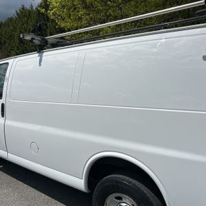 CHEVROLET EXPRESS 2500 - 6