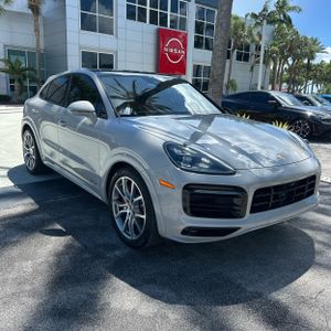 2021 Porsche CAYENNE GTS COUPE 照片 12