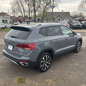 VOLKSWAGEN TAOS SE - 8