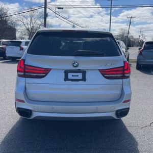 BMW X5 XDRIVE35I - 7