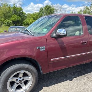 FORD F-150 XLT - 2