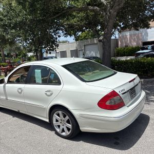 صورة 6 لـ 2007 Mercedes-BENZ E-CLASS