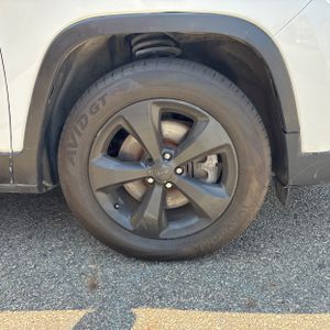 2019 JEEP CHEROKEE LIMITED 缩略图 18