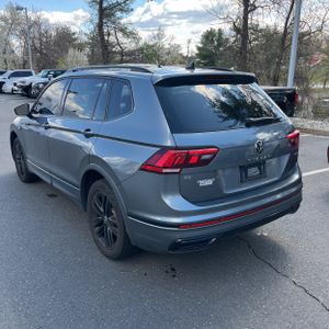 Volkswagen Tiguan SE R-Line Black 4Motion - 5