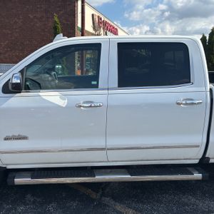 CHEVROLET SILVERADO 1500 HIGH COUNTRY - 4
