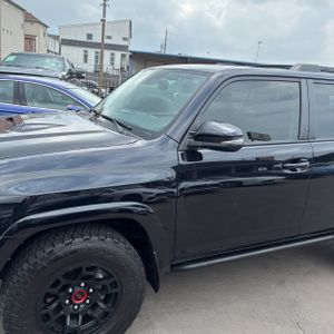 TOYOTA 4RUNNER - 2