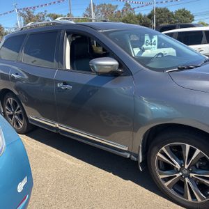 2017 Nissan PATHFINDER PLATINUM 照片 10