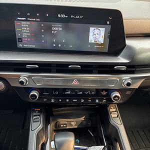 صورة 38 لـ 2023 KIA TELLURIDE S