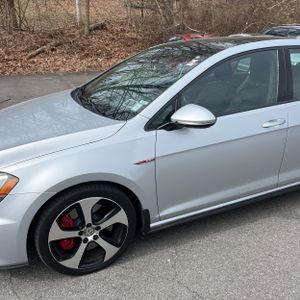 VOLKSWAGEN GOLF GTI SPORT - 2