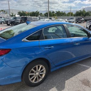 HYUNDAI SONATA SE - 9