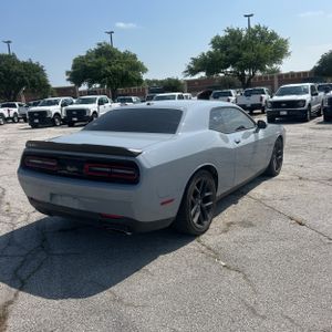 DODGE CHALLENGER R/T - 8