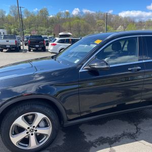 MERCEDES-BENZ GLC - 2