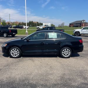 VOLKSWAGEN JETTA SE - 3