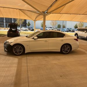 2018 Infiniti Q50 3.0T LUXE photo 3