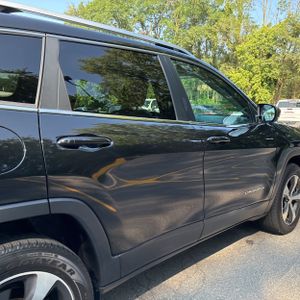 صورة 9 لـ 2019 JEEP CHEROKEE LIMITED