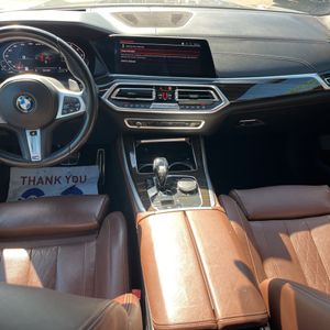 صورة 37 لـ 2020 BMW X5 M50I