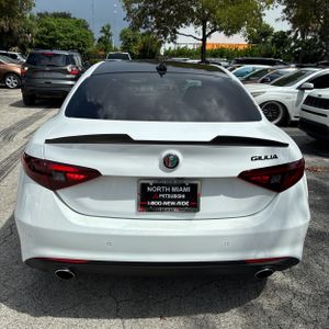 2021 ALFA Romeo GIULIA TI RWD — фото 7