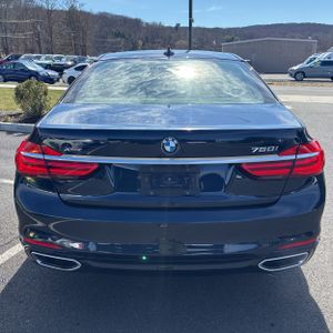 BMW 750I XDRIVE - 7