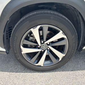 2021 Lexus NX 300 BASE — миниатюра 17