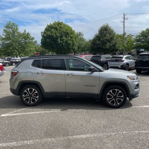 صورة 10 لـ 2022 JEEP COMPASS LIMITED