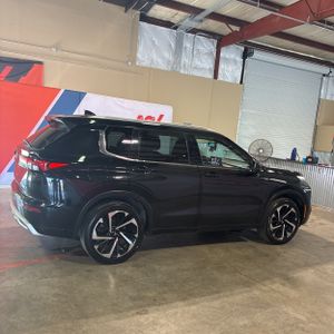 صورة 10 لـ 2022 Mitsubishi OUTLANDER SEL SPECIAL EDITION