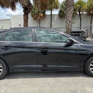 2018 Hyundai SONATA SE — миниатюра 11