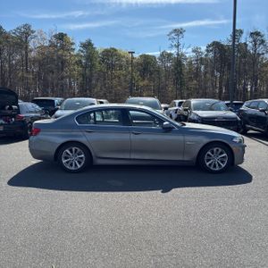 BMW 528I XDRIVE - 10