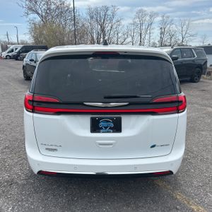 CHRYSLER PACIFICA HYBRID TOURING L - 7