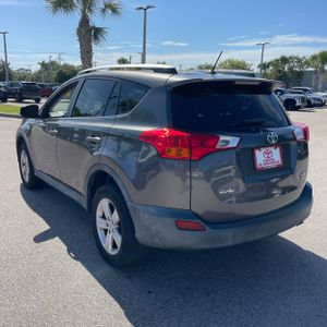 2014 Toyota RAV4 XLE — фото 5